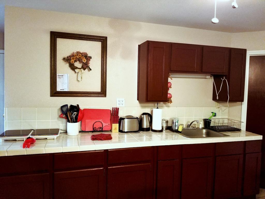 Апартаменты Charming Downstairs Unit Окхерст Экстерьер фото